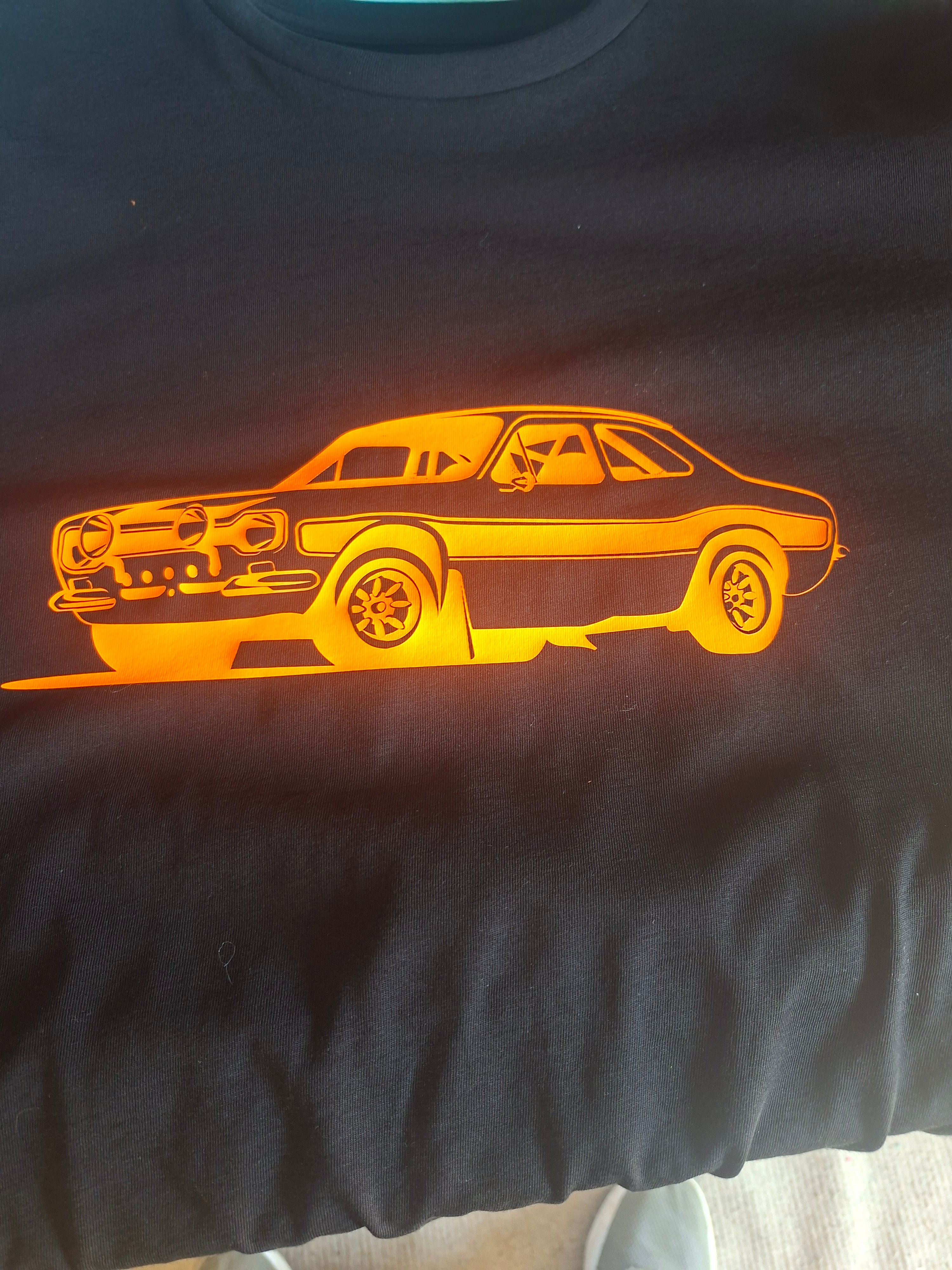 CUSTOMISABLE HOODIES