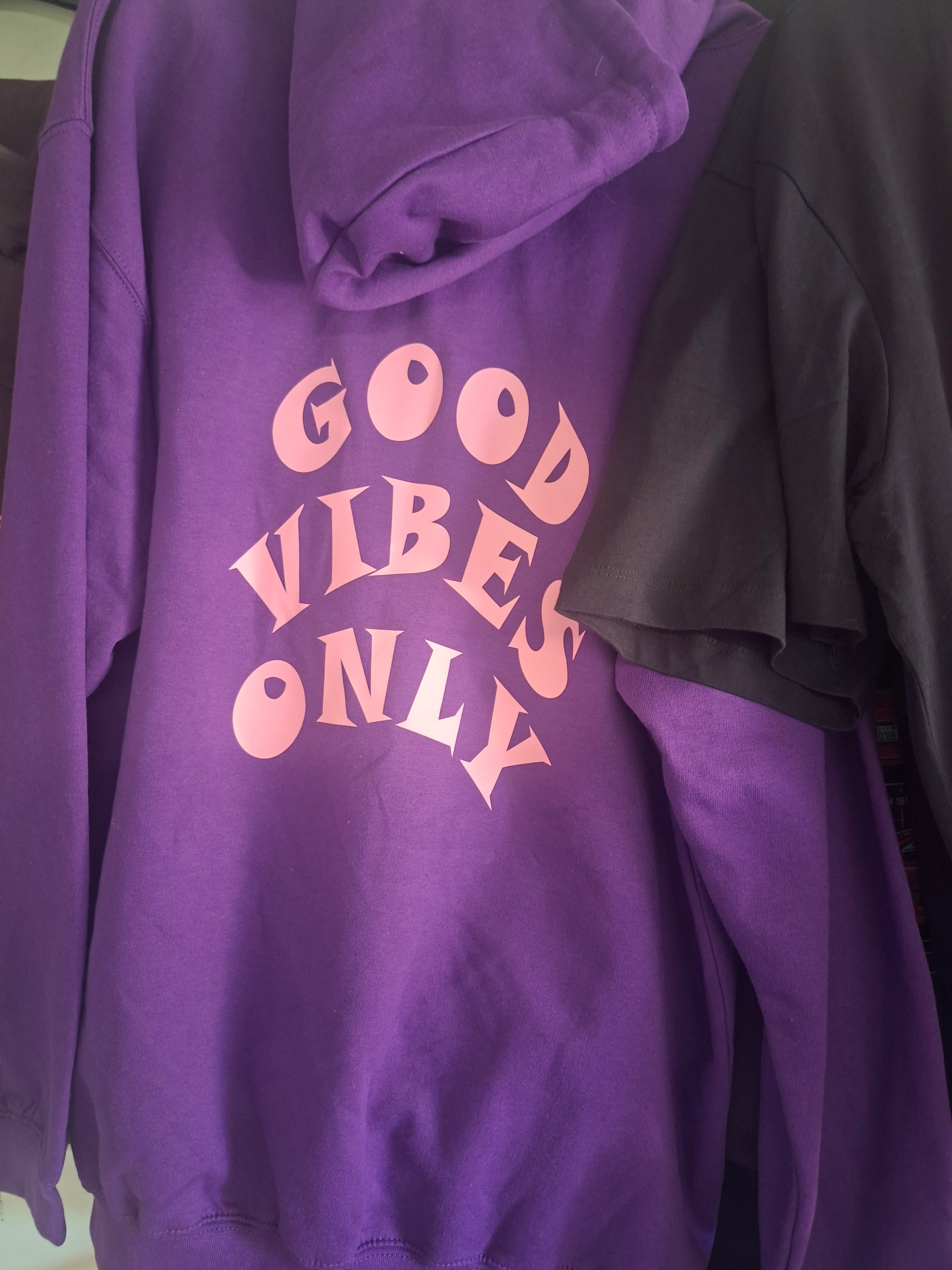 CUSTOMISABLE HOODIES